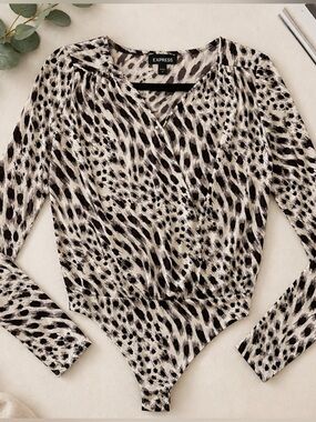 Express Animal Print Thong Style Long Sleeve Bodysuit Women’s XS